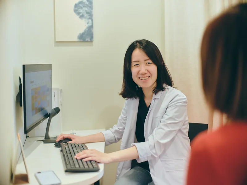 院長 石橋由梨乃 診察風景